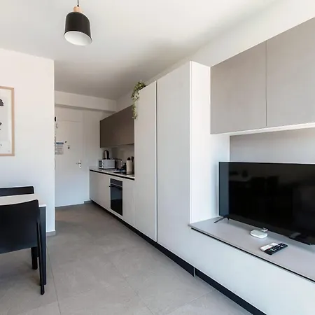 Besso 31 By Quokka 360 - Flat 10 Minutes From The Railway Station Apartment