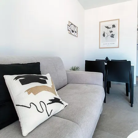 Besso 31 By Quokka 360 - Flat 10 Minutes From The Railway Station Apartment Lugano